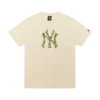 Camiseta con el logotipo de los NY Yankees en estampado Space Camo