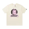 Camiseta con insignia rosa
