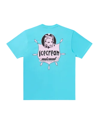 Camiseta con insignia rosa