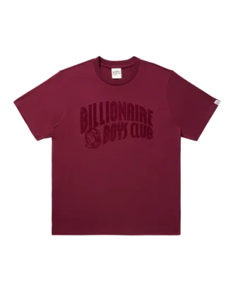 Camiseta con logotipo flocado