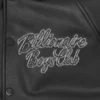 Chaqueta tipo coach de cuero
