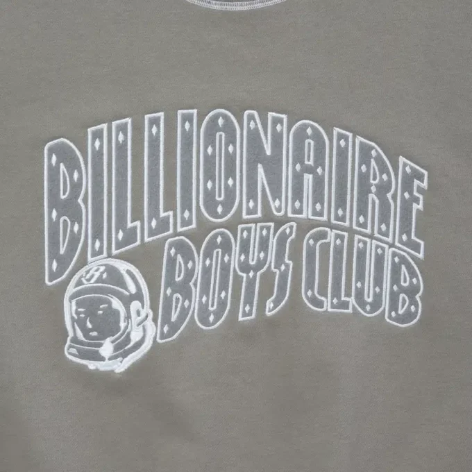 Sudadera con logotipo de fieltro en forma de Arch Logo